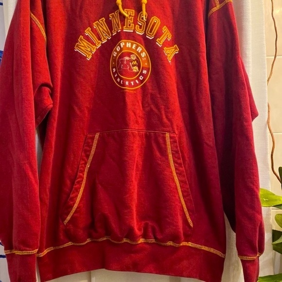 University of Minnesota Golden Gophers Cotton & Polyester Hoodie Sweatshirt - Picture 3 of 6